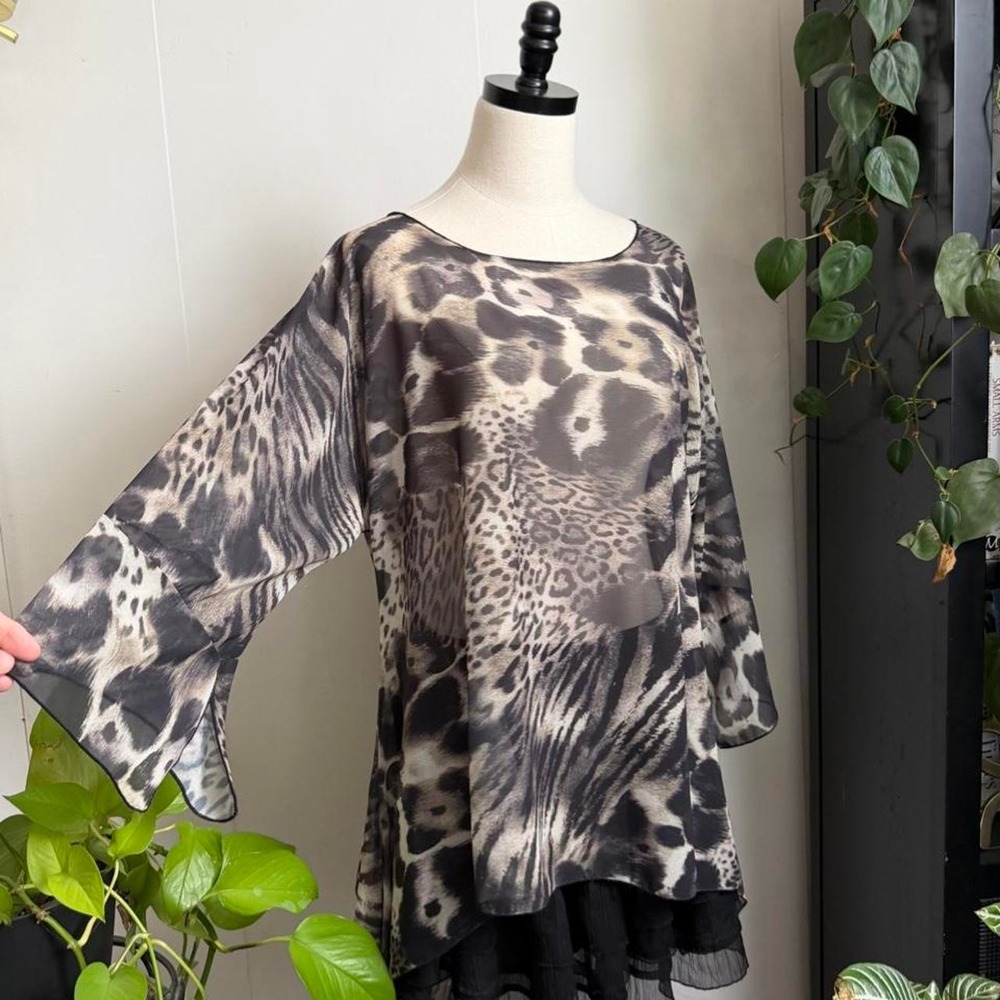 Compli K Women Black Gray Leopard Print Chiffon Oversized Bell Sleeve Blouse S